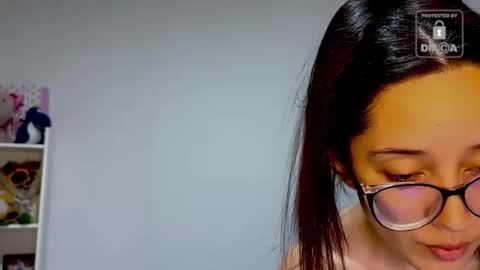 Mila and albert online show from March 2026 01:18:02 AM