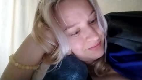Snapshot of mila_420 chatting on May 2026 04:29:01 AM Mila 420 online show from May 2026 04:29:01 AM