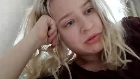 Snapshot of mila_420 chatting on May 2026 07:06:01 AM Mila 420 online show from May 2026 07:06:01 AM