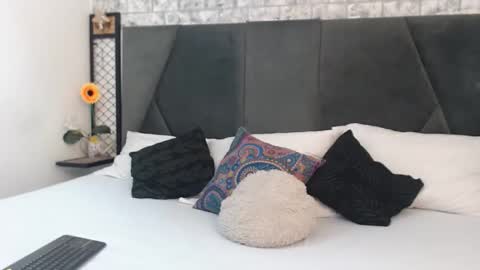 mila_adamss online show from October 2025 10:13:02 AM