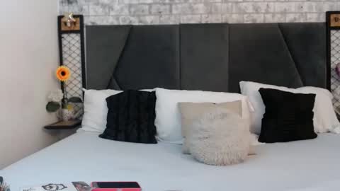 mila_adamss online show from October 2025 10:27:01 AM