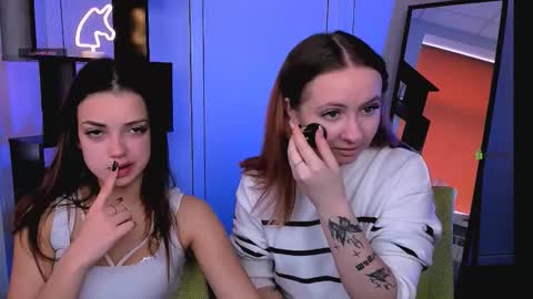 mila_glow online show from October 2025 08:33:02 AM