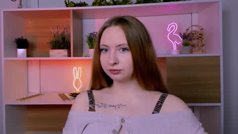 mila_glow online show from November 2025 12:27:01 PM