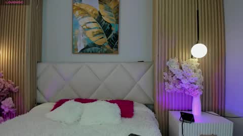 mila_hank online show from March 2026 12:11:01 PM