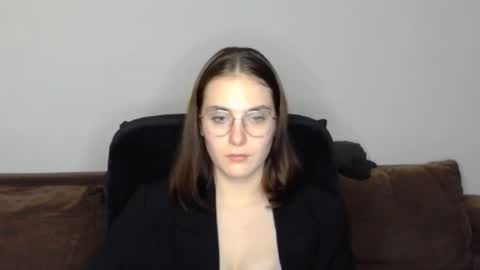 Snapshot of mila_keyy chatting on November 2025 09:59:01 PM mila_keyy online show from November 2025 09:59:01 PM