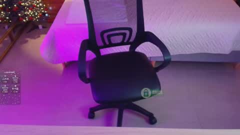 Milena  online show from December 2025 11:19:01 AM