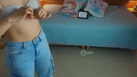 Milena  online show from January 2026 11:14:02 AM