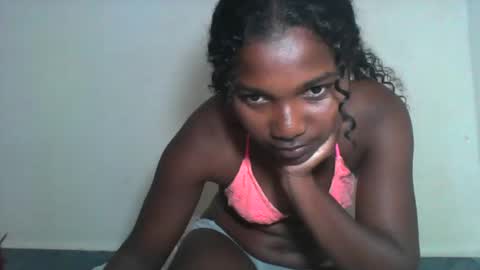 Snapshot of mila_lunah chatting on March 2026 05:50:01 PM mila_lunah online show from March 2026 05:50:01 PM