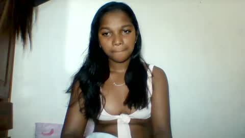 mila_lunah online show from June 2026 03:53:01 AM