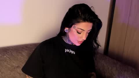 Snapshot of mila_monty__ chatting on February 2026 12:31:01 AM online show from February 2026 12:31:01 AM