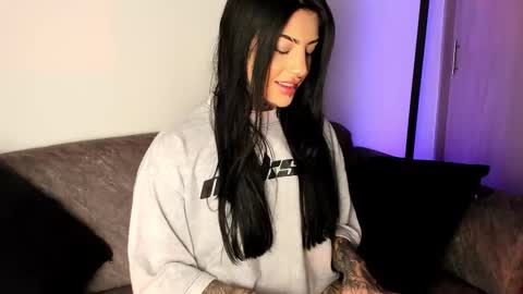 Snapshot of mila_monty__ chatting on March 2026 01:12:01 AM online show from March 2026 01:12:01 AM