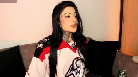 Snapshot of mila_monty__ chatting on May 2026 03:45:01 AM online show from May 2026 03:45:01 AM
