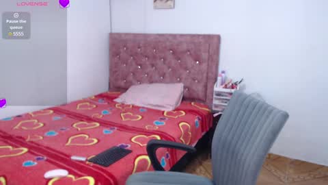 Snapshot of mila_morgan_ chatting on February 2025 06:58:01 PM Mila Morgan online show from February 2025 06:58:01 PM