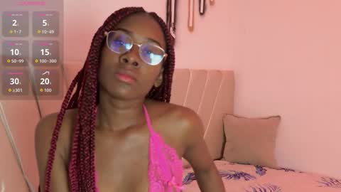 Mila  Max online show from November 2025 12:26:01 PM