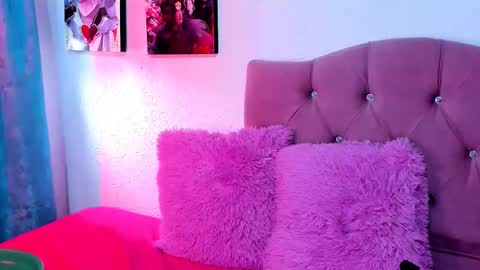 MILA  online show from January 2026 04:33:02 PM