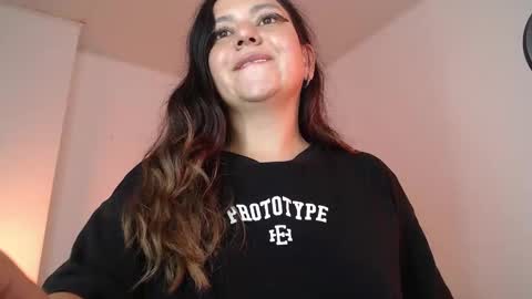 Snapshot of mila_phoenix chatting on February 2026 10:48:01 PM mila_phoenix online show from February 2026 10:48:01 PM