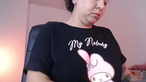 Snapshot of mila_phoenix chatting on February 2026 10:37:01 PM mila_phoenix online show from February 2026 10:37:01 PM