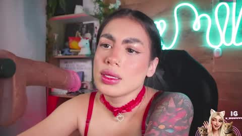 Snapshot of mila_snoow chatting on April 2026 04:19:01 PM M I L A online show from April 2026 04:19:01 PM