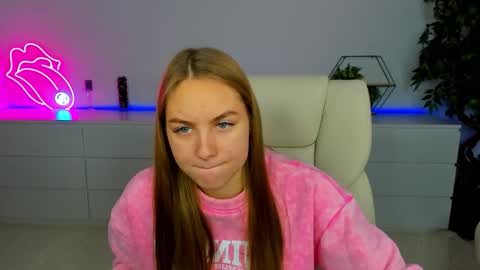 Snapshot of milaaddam chatting on November 2025 06:30:01 AM Milla online show from November 2025 06:30:01 AM