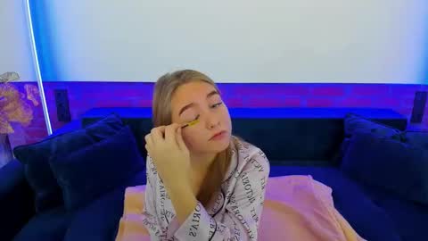 Snapshot of milaaddam chatting on November 2025 06:40:02 AM Milla online show from November 2025 06:40:02 AM