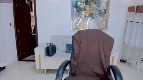 Mila online show from October 2025 11:35:02 PM