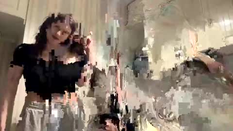 Snapshot of milaelin chatting on April 2026 07:44:02 PM Mila online show from April 2026 07:44:02 PM