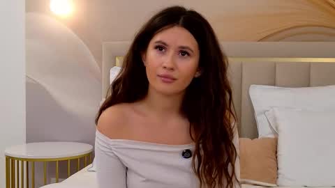 Snapshot of milaleoneli chatting on September 2025 03:39:01 PM milaleoneli online show from September 2025 03:39:01 PM