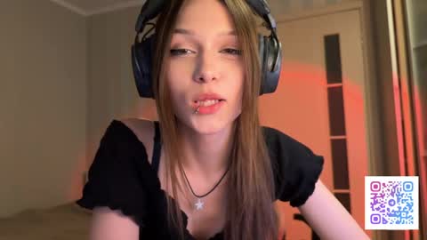 Snapshot of milamiuu chatting on March 2026 03:49:01 PM milamiuu online show from March 2026 03:49:01 PM