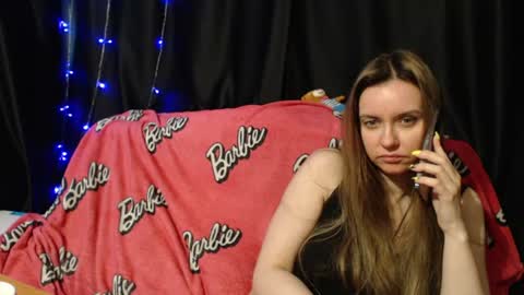 Snapshot of milana696969 chatting on June 2026 04:33:01 PM MilAna online show from June 2026 04:33:01 PM