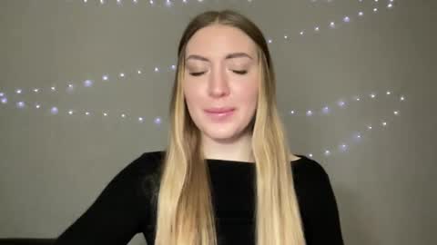Milana online show from December 2024 06:17:02 PM