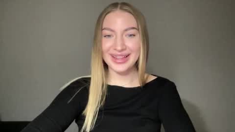 Milana online show from January 2025 02:59:02 PM