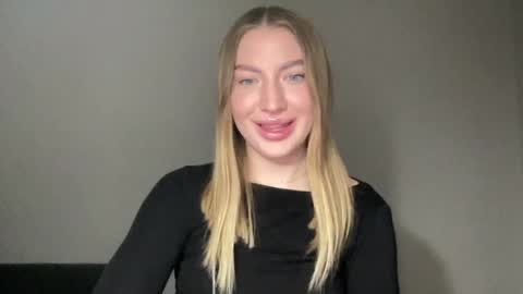 Milana online show from January 2025 08:56:01 PM