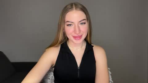 Milana online show from February 2025 06:16:01 PM