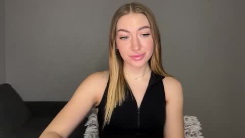 Milana online show from February 2025 05:36:01 PM