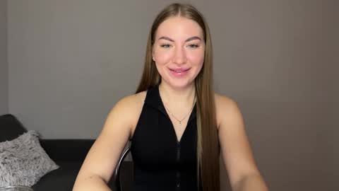 Milana online show from March 2025 04:32:02 PM