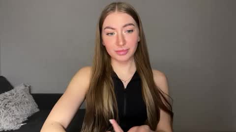 Milana online show from March 2025 07:49:02 PM