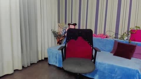 MilanaAlvis online show from October 2025 12:17:01 PM