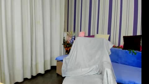 MilanaAlvis online show from November 2025 01:15:02 PM