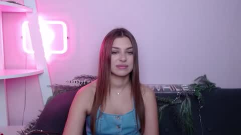 milanaangelas online show from February 2026 05:55:02 AM