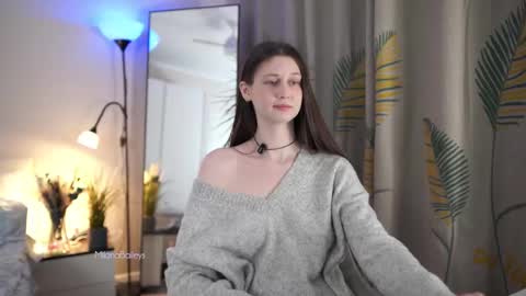 Milana   online show from February 2025 07:25:01 PM