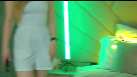 MilanaBalmain online show from March 2025 08:13:02 AM