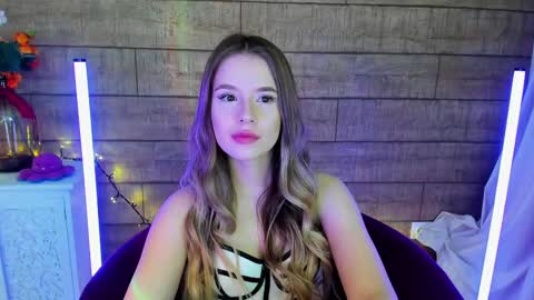 MilanaBalmain online show from March 2025 04:43:02 AM