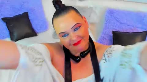 Lana online show from February 2025 03:42:02 PM