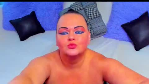 Lana online show from November 2025 06:24:02 AM