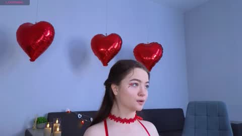 milanakowall online show from February 2026 06:32:01 AM