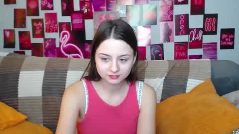 milanaroz online show from February 2025 12:19:02 PM