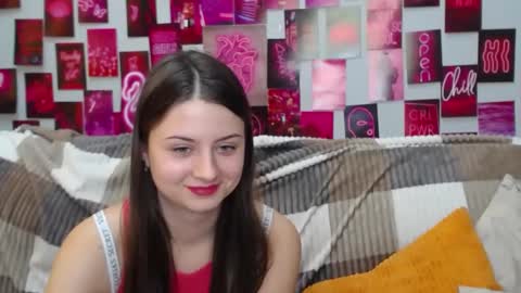 milanaroz online show from February 2025 12:08:01 PM