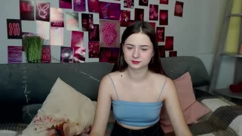 milanaroz online show from October 2025 04:53:02 AM