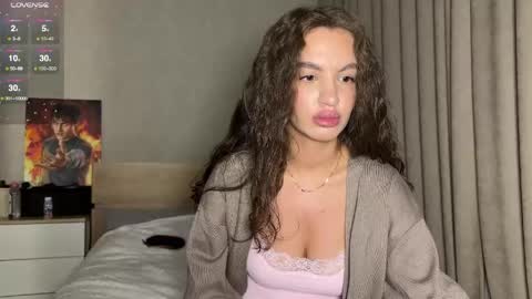 Snapshot of milanasugar chatting on April 2026 10:00:02 PM milanasugar online show from April 2026 10:00:02 PM