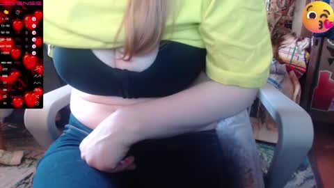 Luna-- link in bio online show from February 2025 02:35:02 PM